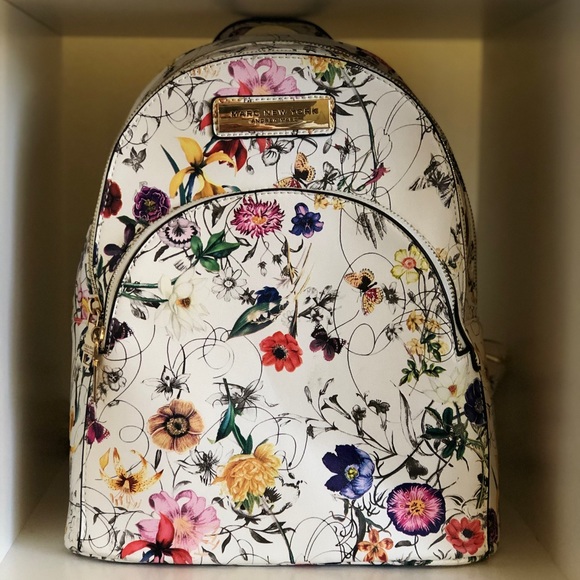 andrew marc new york backpack